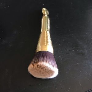 Tarte Foundation Brush & Spatula